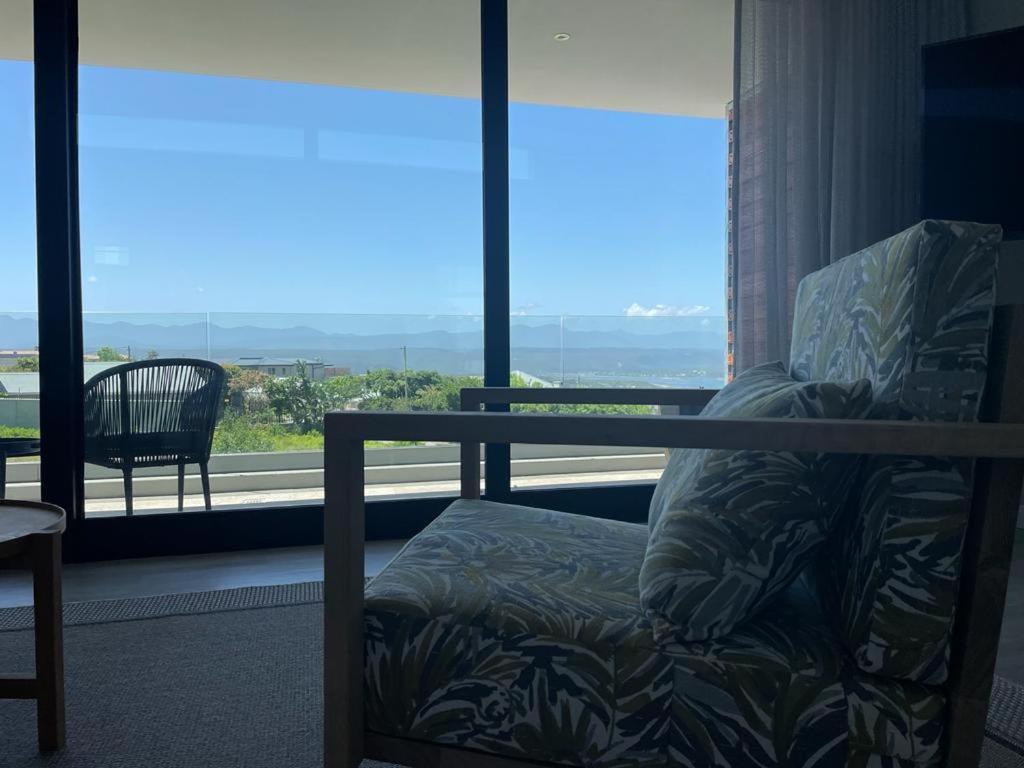 Hilltop Bayview Luxury Apartment Plettenberg Bay