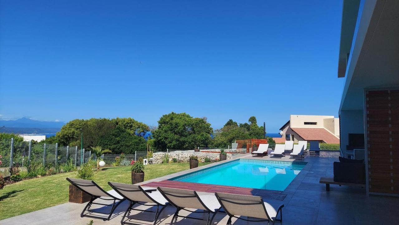 Hilltop Bayview Luxury