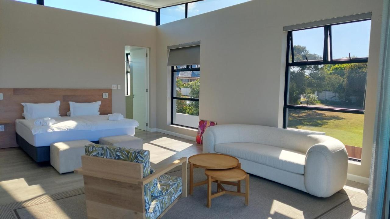Hilltop Bayview Luxury