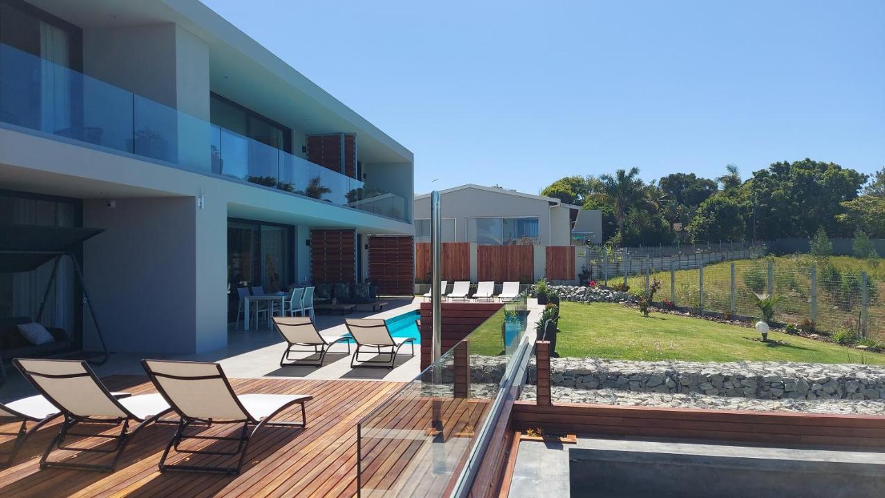 Hilltop Bayview Luxury Apartment *