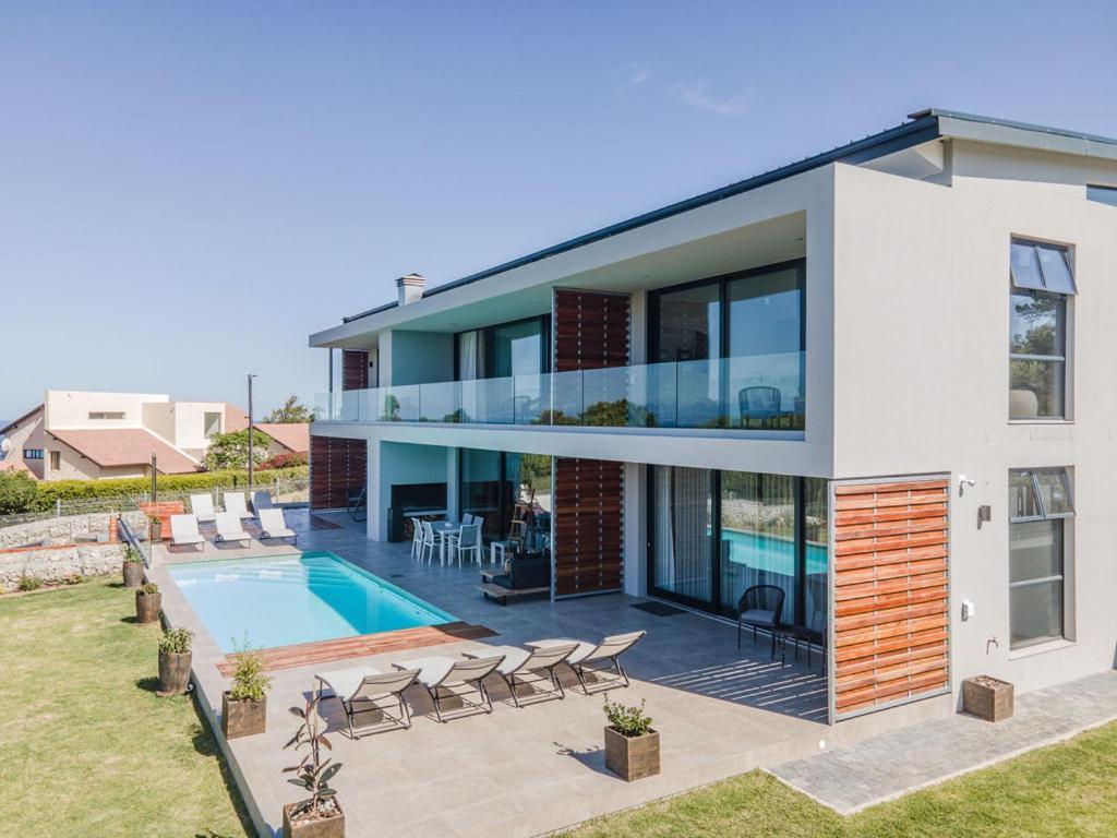 Apartment Hilltop Bayview Luxury