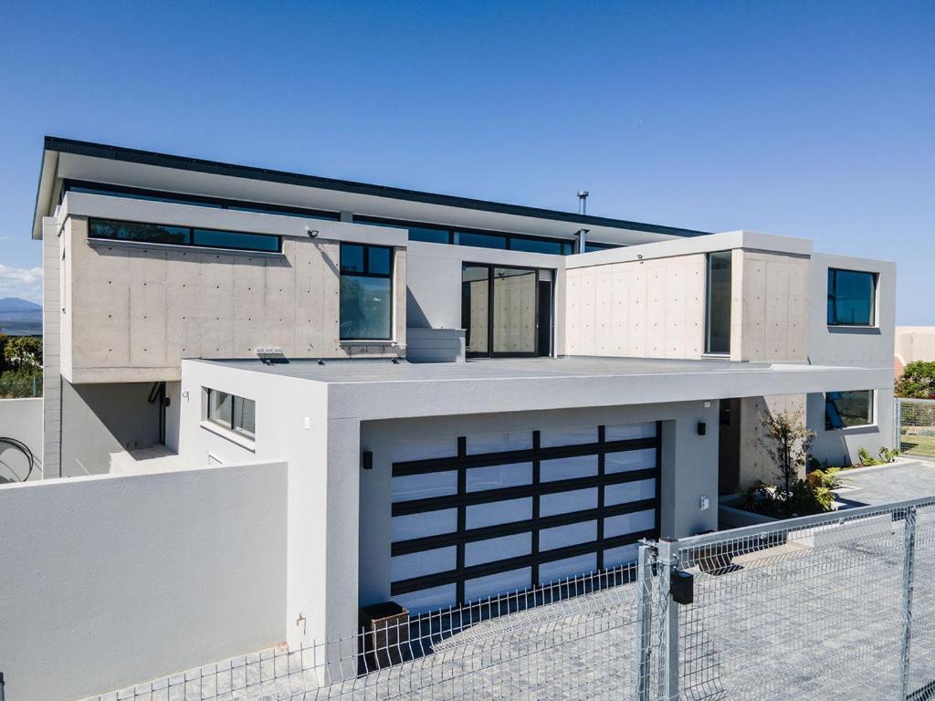 Hilltop Bayview Luxury Apartment Plettenberg Bay