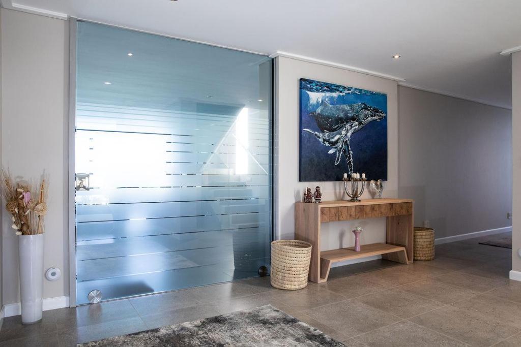 Hilltop Bayview Luxury