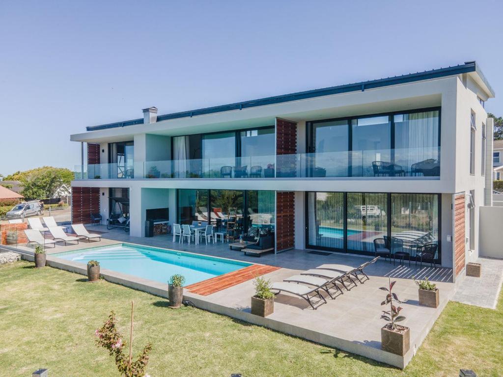 Hilltop Bayview Luxury Plettenberg Bay