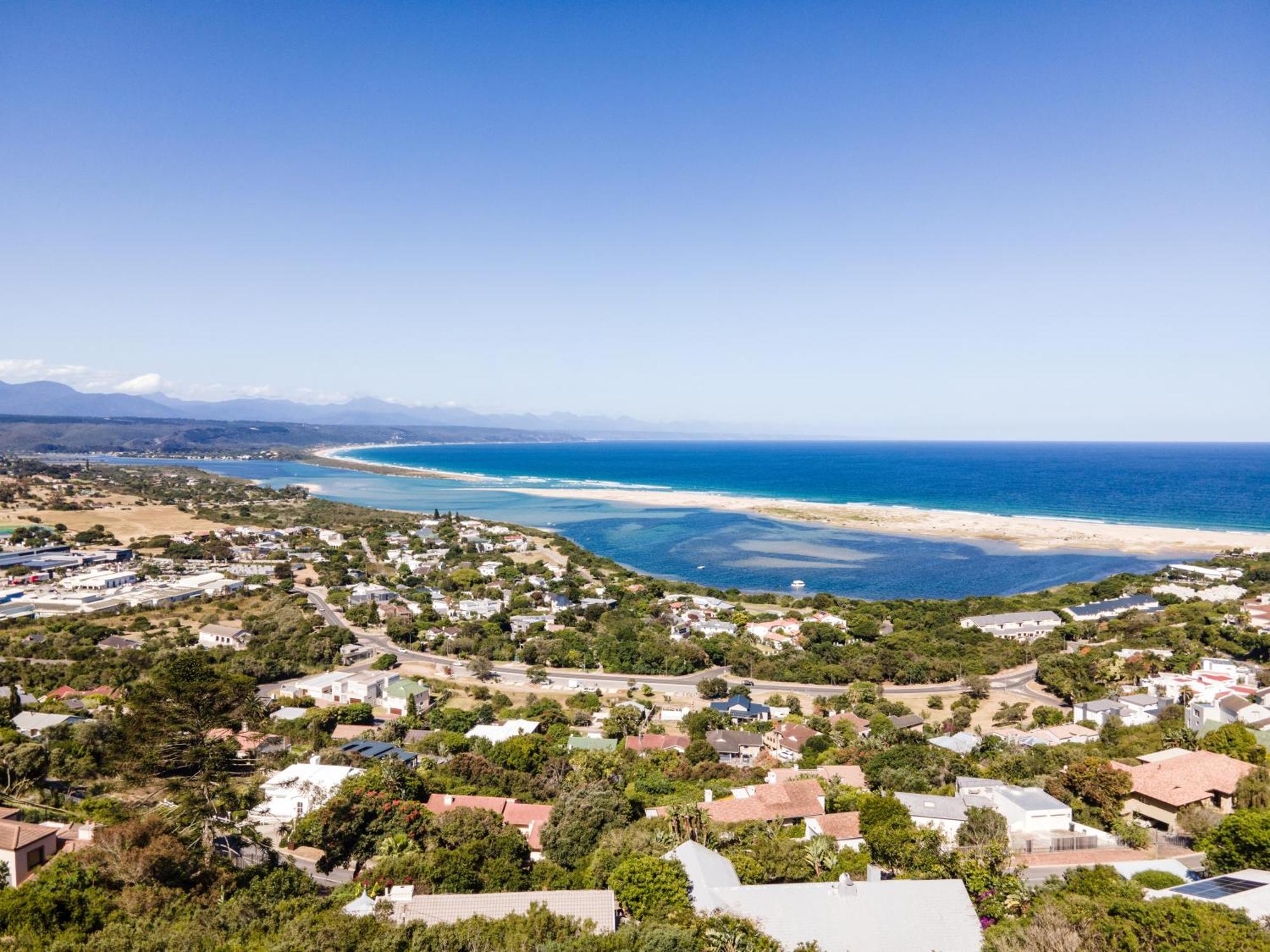 Hilltop Bayview Luxury *